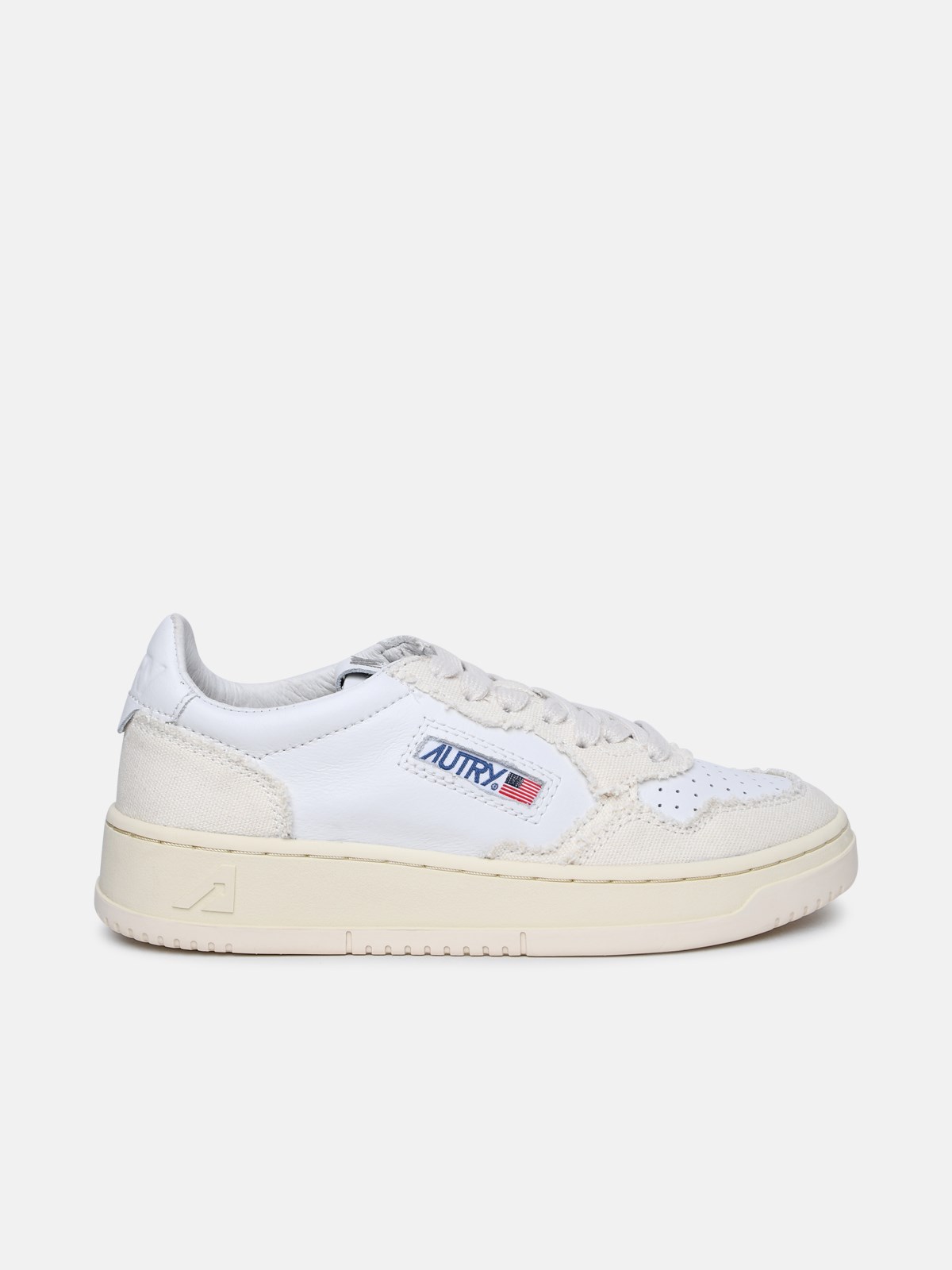 Autry Medalist Leather Trainers In Ivory