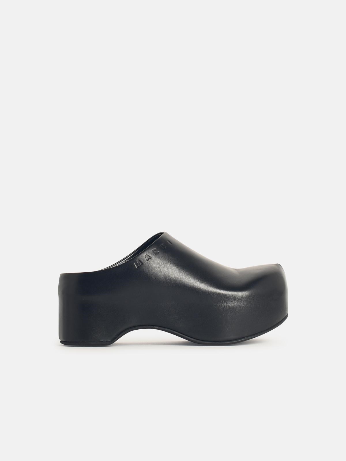 Marni Black Leather Sabots In Black