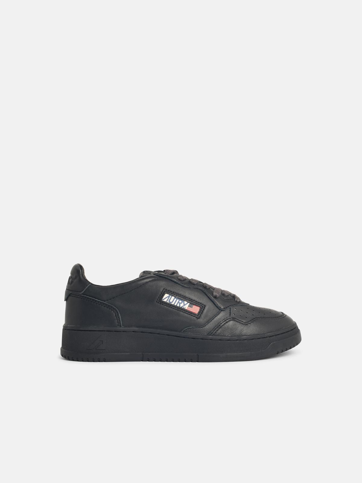 Autry 'medialist' Black Leather Sneakers