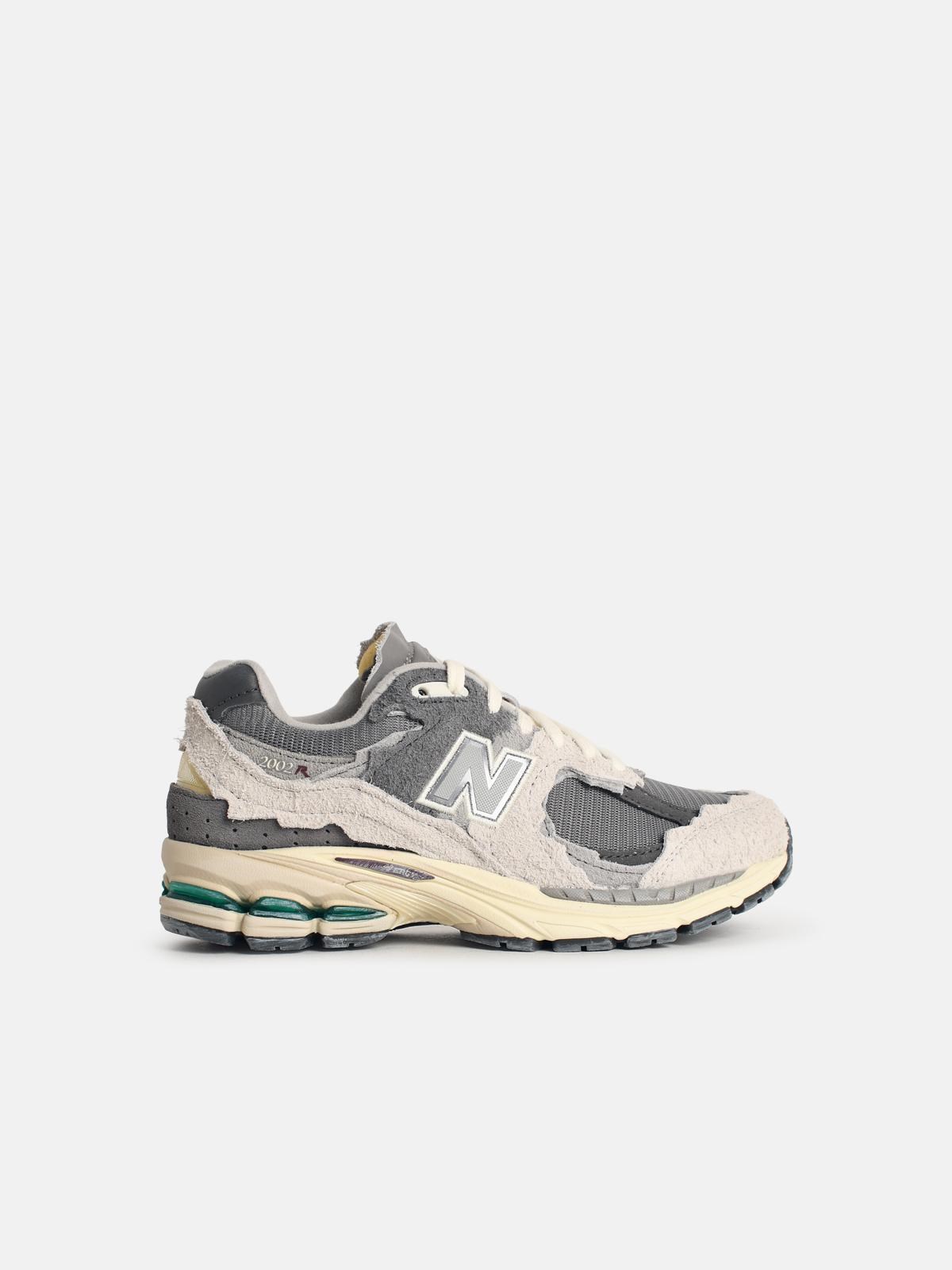 New Balance '2002 R' Grey Fabric Sneakers In Gray