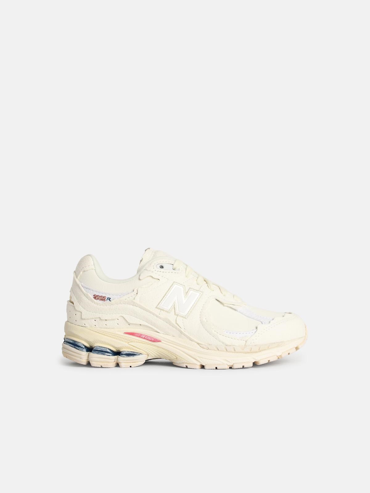 New Balance '2002 R' Ivory Fabric Sneakers In White